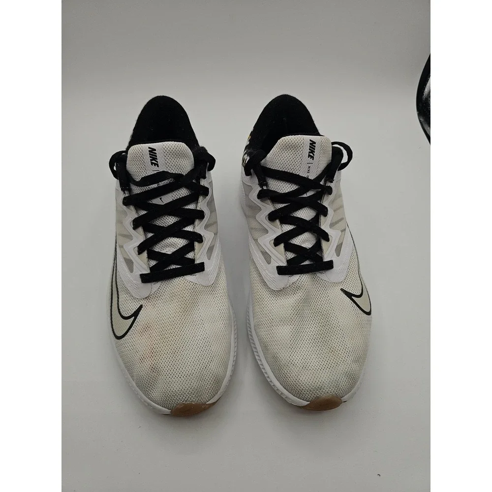 Nike Quest 3 Premium Womens 9.5 White Leopard Animal Print Running Shoes
